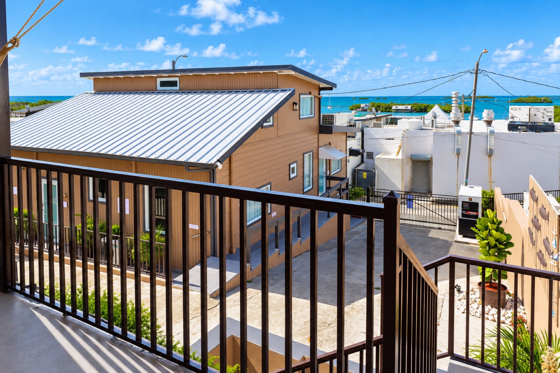 Villas de Marietta Keys en el poblado de La Parguera, con el mar y los cayos al fondo